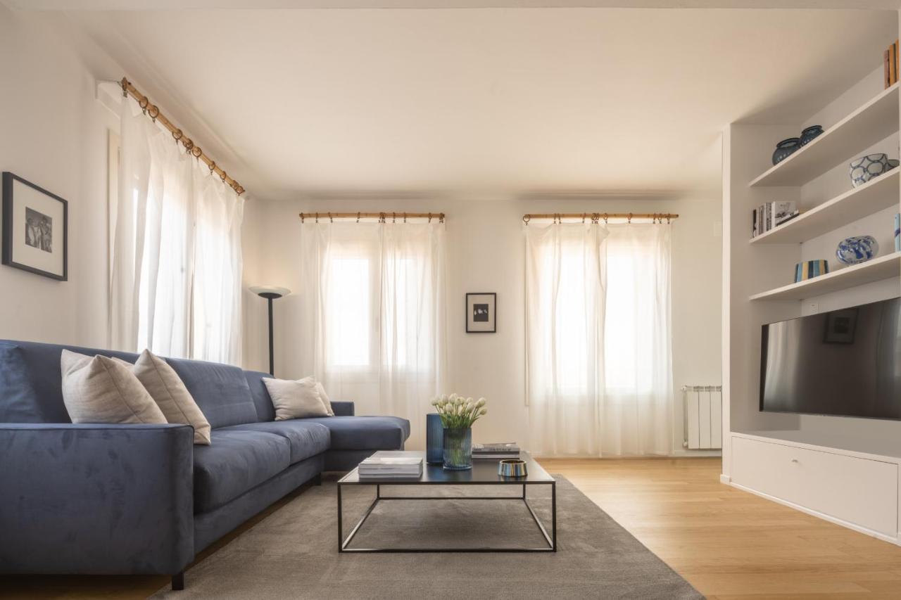 Santa Croce Design Apartment R&R Венеция Экстерьер фото