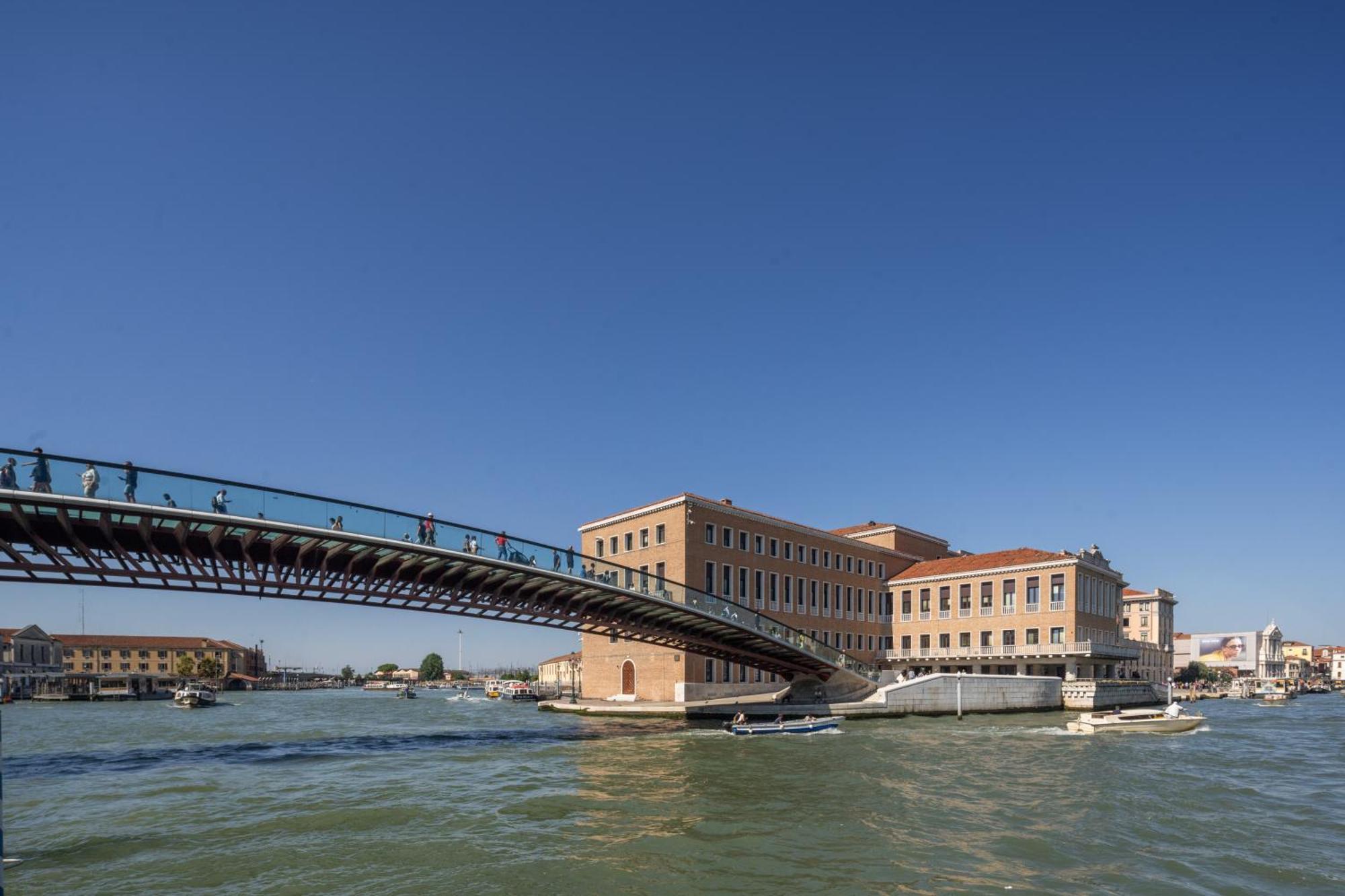 Santa Croce Design Apartment R&R Венеция Экстерьер фото